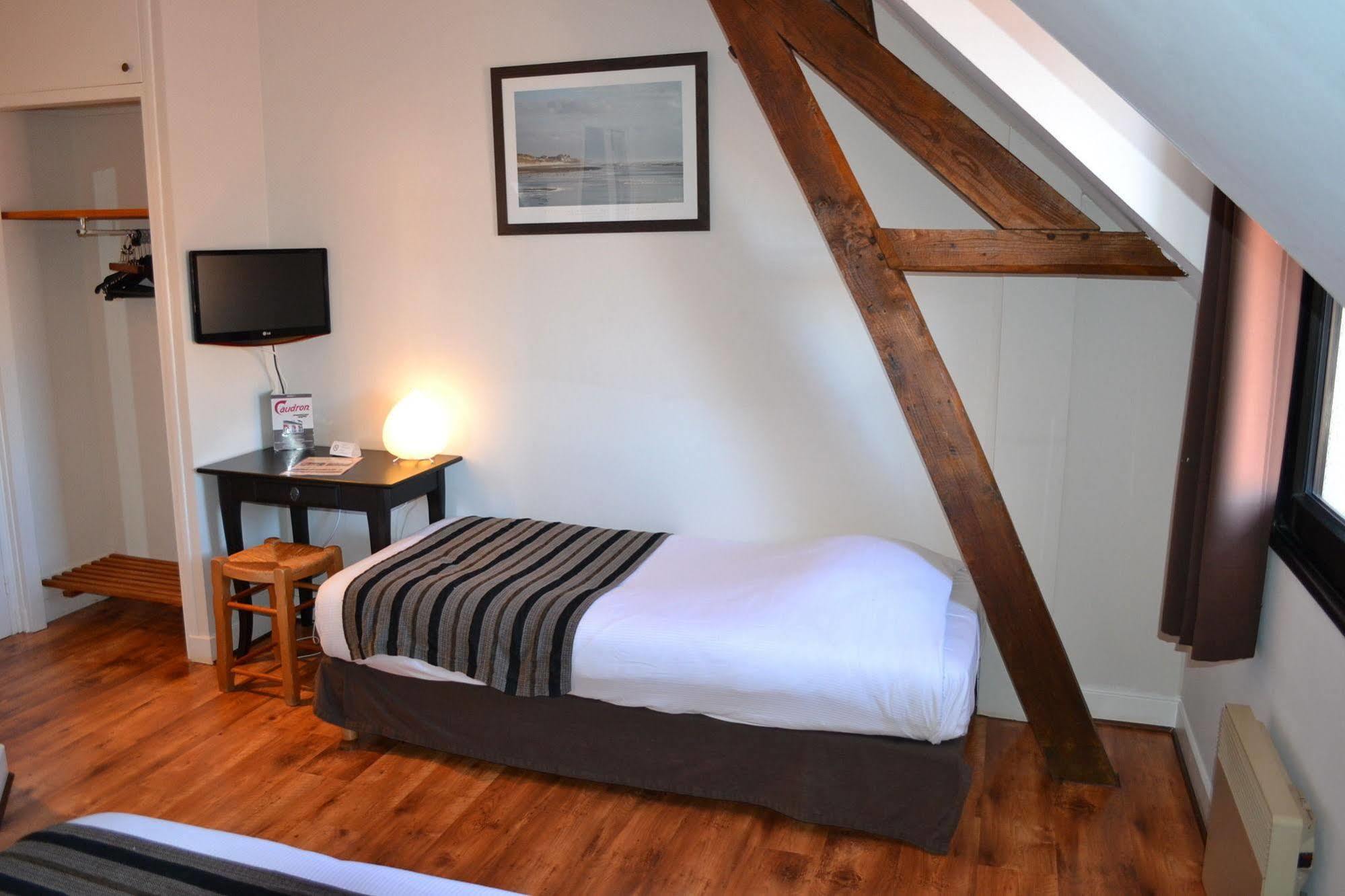 Hotel Caudron Rue  Esterno foto